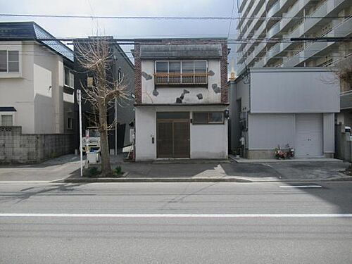 青森県青森市本町５丁目 830万円