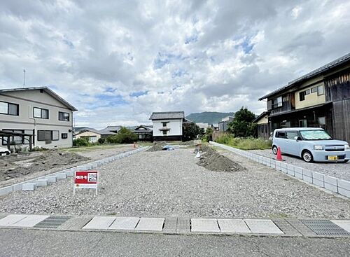 滋賀県近江八幡市安土町上豊浦 1360万円