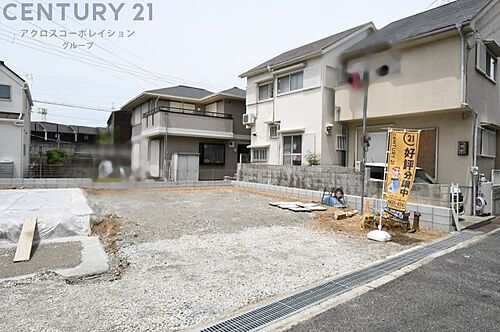 兵庫県伊丹市池尻３丁目 2490万円