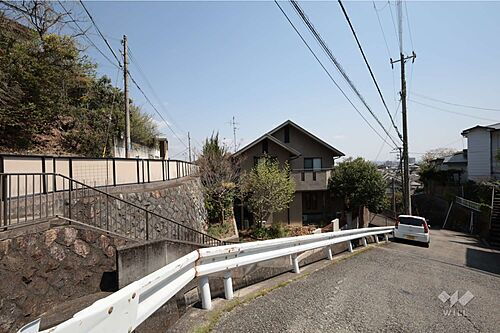 兵庫県宝塚市仁川高丸２丁目 7300万円