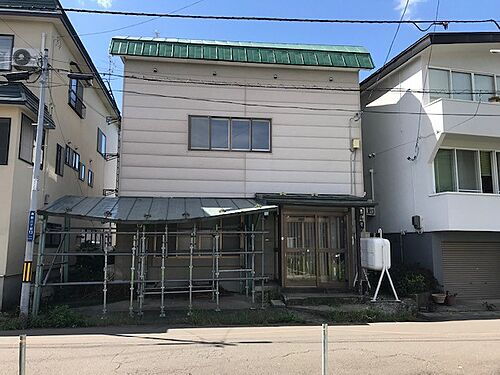 青森県青森市奥野２丁目 560万円