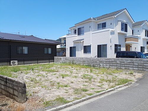 愛媛県松山市松ノ木１丁目 852万円