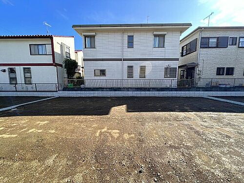 神奈川県平塚市纒 1640万円