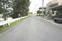 二本松市杉田駄子内　建築条件無し売地 前面道路は幅約6mあり、お車の操作がしやすい広さです。