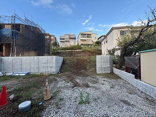 神奈川県伊勢原市下糟屋 土地