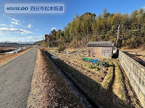 三重県四日市市釆女町 土地