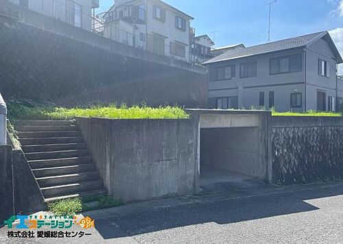 愛媛県今治市国分４丁目 土地
