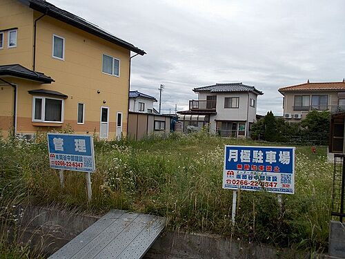 長野県諏訪市大字中洲 1200万円