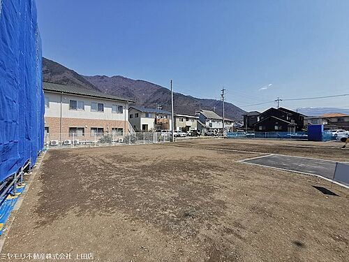 長野県上田市緑が丘３丁目 976万円