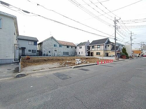 埼玉県北足立郡伊奈町中央３丁目 土地