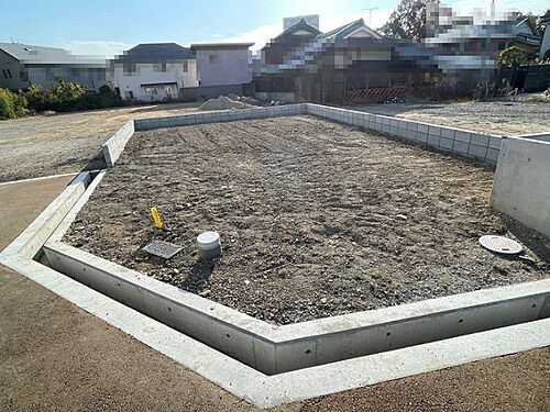 大阪府岸和田市岸城町 1356万円