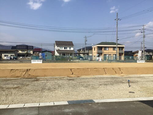 瀬上町字桜町（瀬上駅） 1261万円・1327万円