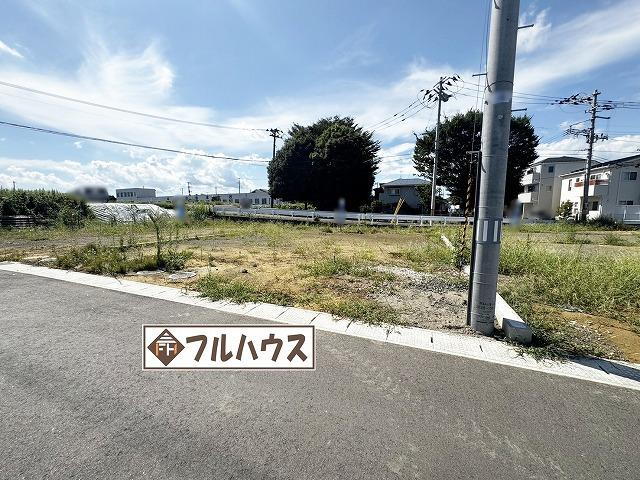 3区画 前面道路含む現地写真<BR>平日・当日のご案内も可能です♪<BR>お気軽にお問い合わせくださいませ♪