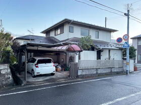 【現地写真】<BR>仙台市泉区山の寺2丁目の売地です。現在古家がございますが、解体後更地にてお引渡しいたします。<BR>【2024年2月撮影】