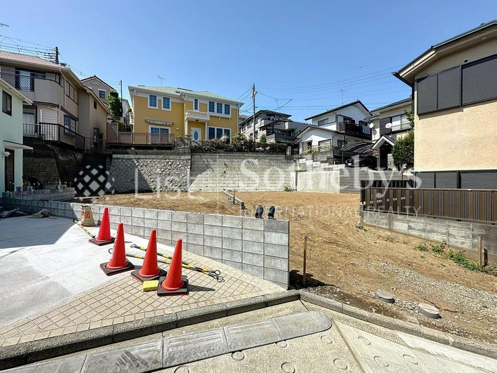 鶴見区北寺尾4丁目　新築戸建　全2棟