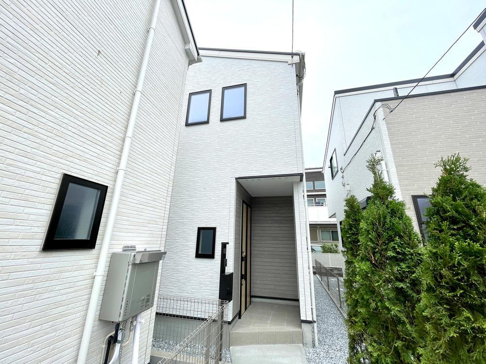 鵠沼松が岡４（鵠沼海岸駅） 5780万円・5980万円