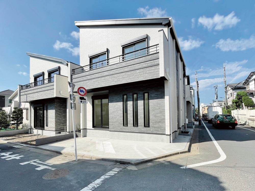 ご好評につき最終1棟　東南角地　東側約6ｍ公道×南側約4ｍ公道に面する全3棟　