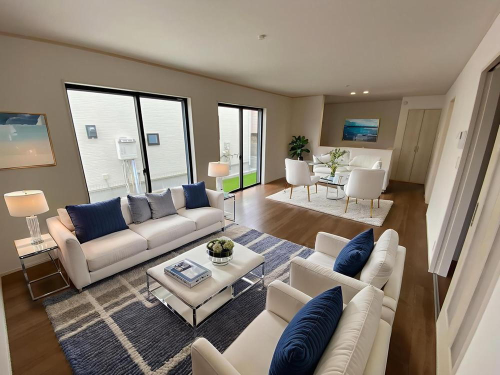 ☆Living　Room☆<BR>家族の食事や団らんのほか、子供を遊ばせたり、友人を招いたりするＬＤＫは住まいの中心。長時間過ごす場所だからこそ、大切にしたい場所♪（家具はCGです）