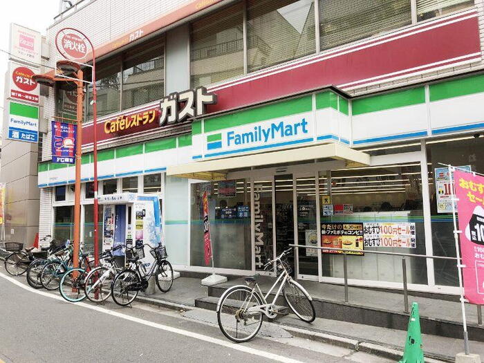 コンビニ