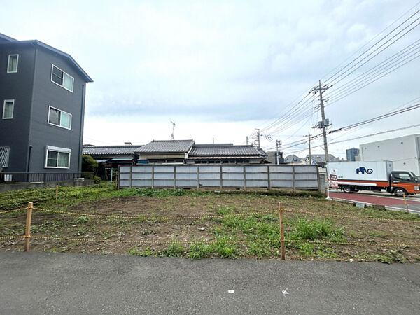 ◆メルディア与野本町◆人気の南東角地を含む全3棟！小学校まで徒歩1分で通学も安心♪