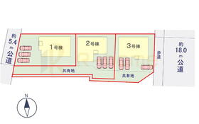 ◇全体区画図◇<BR>カースペース３台可能（車種によります）！<BR>急な来客時や、ご家族の自転車スペースとしても大活躍♪