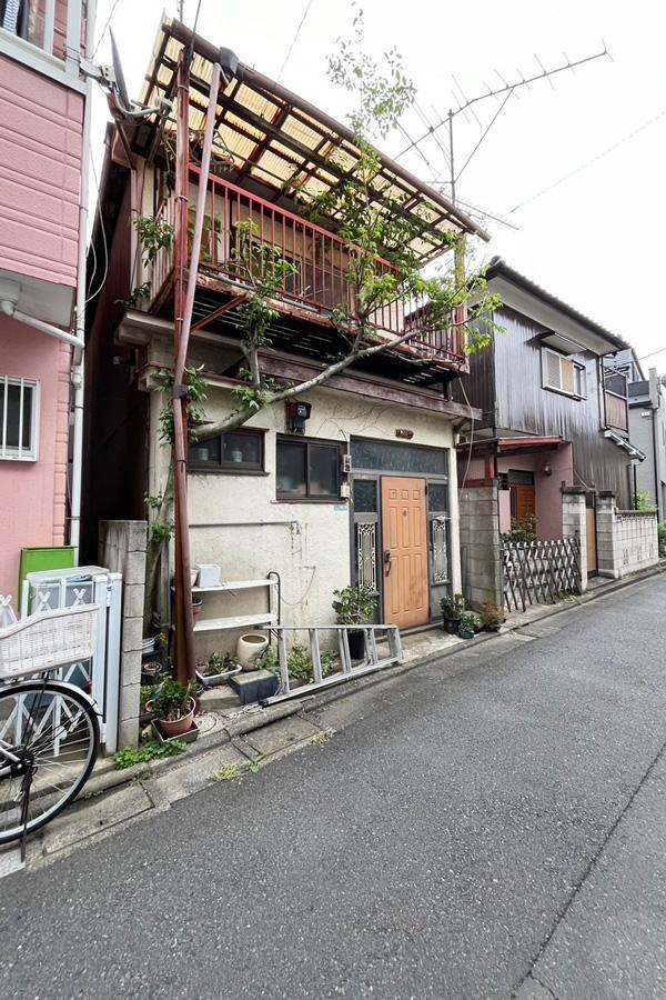 現地写真。更地渡し。「東京エコビルダーズアワード」全国で唯一の全部門受賞企業のセイズが造る高耐震デザイナーズ住宅。お気軽にお問い合わせください！