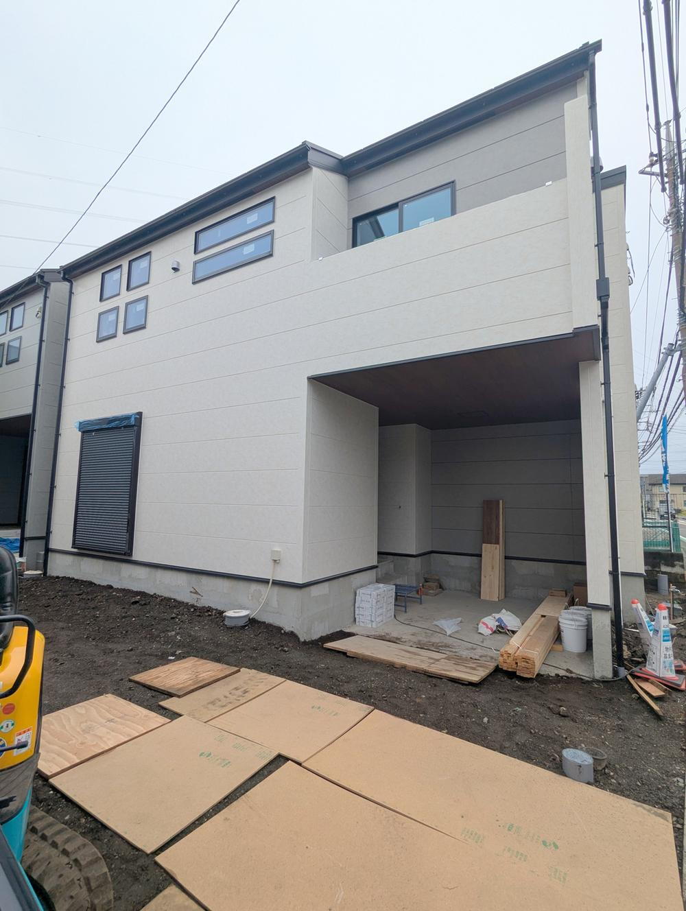 リーブルガーデン　府中市西府町第７　全３棟