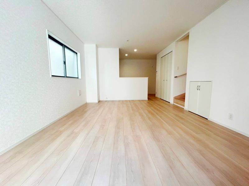 足立区中川３丁目 新築一戸建て／全６棟
