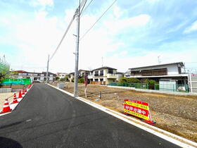 敷地面積33坪以上の大型新規分譲地◎お子様も無理なく通える小学校徒歩6分！公園も近くにあり子育て世代にオススメです♪現地を見てみたい資料等が欲しいなどお気軽にお問い合わせ下さいませ！