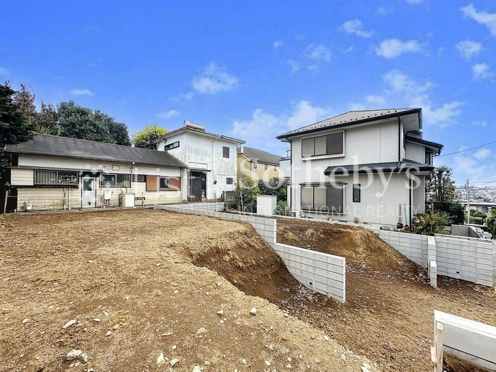 ■外観■<BR>当日のご見学ＯＫ♪お気軽に0120-880-258までお電話ください。飽きのこないシンプルな外観は永住の地にぴったりです