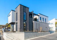 ☆即時予約受付中☆小田急線「鶴川駅」徒歩7分に自由設計のデザイナーズ住宅が誕生。