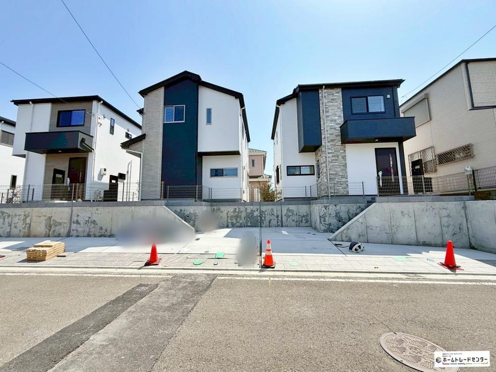 藤沢市白旗１丁目　（全５棟）