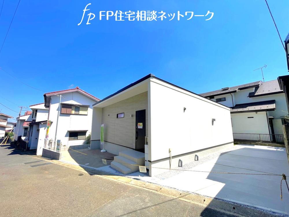 新築デザイナーズ平屋　駐車3台の平屋　BBQスペースある平屋　なんといっても平屋