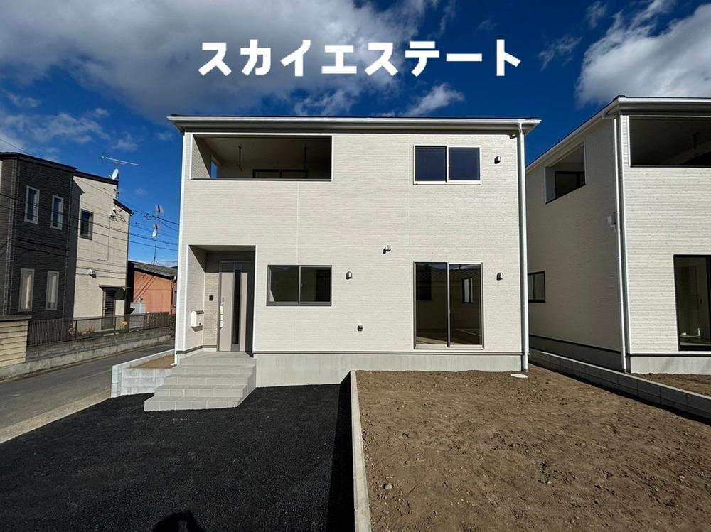 ●１号棟　外観｜閑静な住宅街で始める新しい暮らし♪おうち探しの疑問やご不安点は、なんでもお気軽にご相談下さい。不動産歴10年以上のスタッフが、わかりやすくご説明いたします♪（２０２４年１２月）撮影