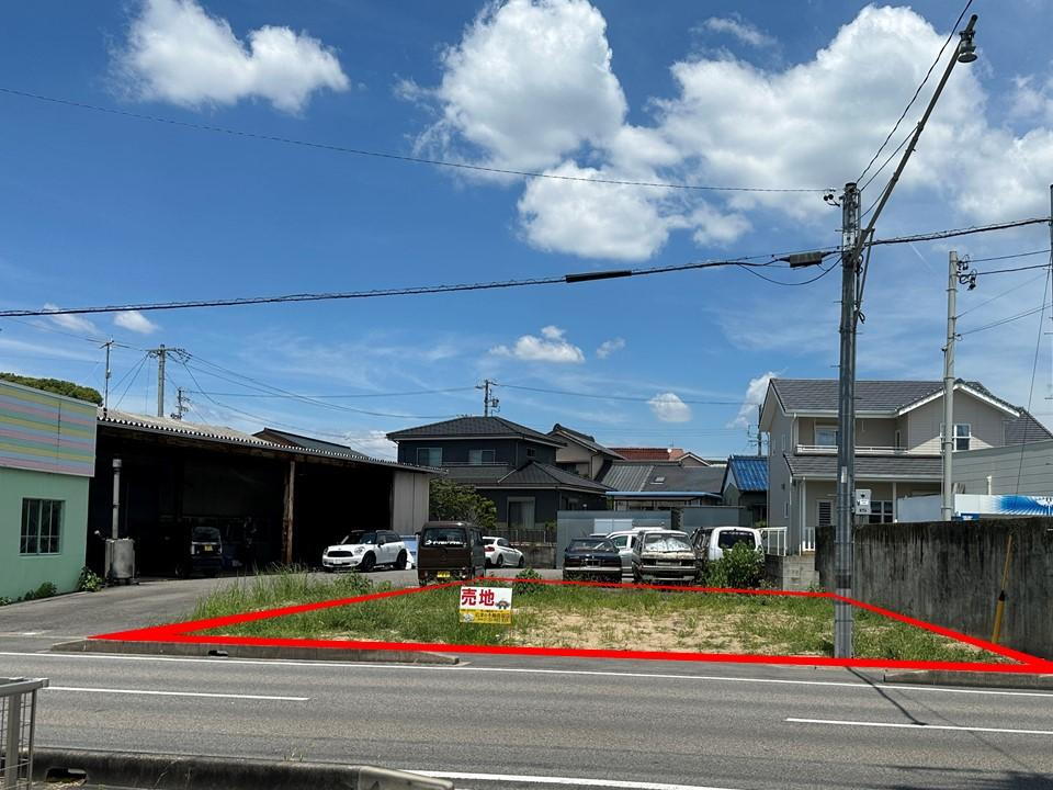 岩津町字川畔 1580万円