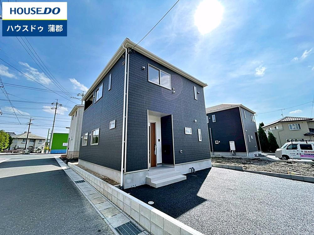 完成！本日見学できます【新築戸建】　豊岡町満土呂　［全3棟］