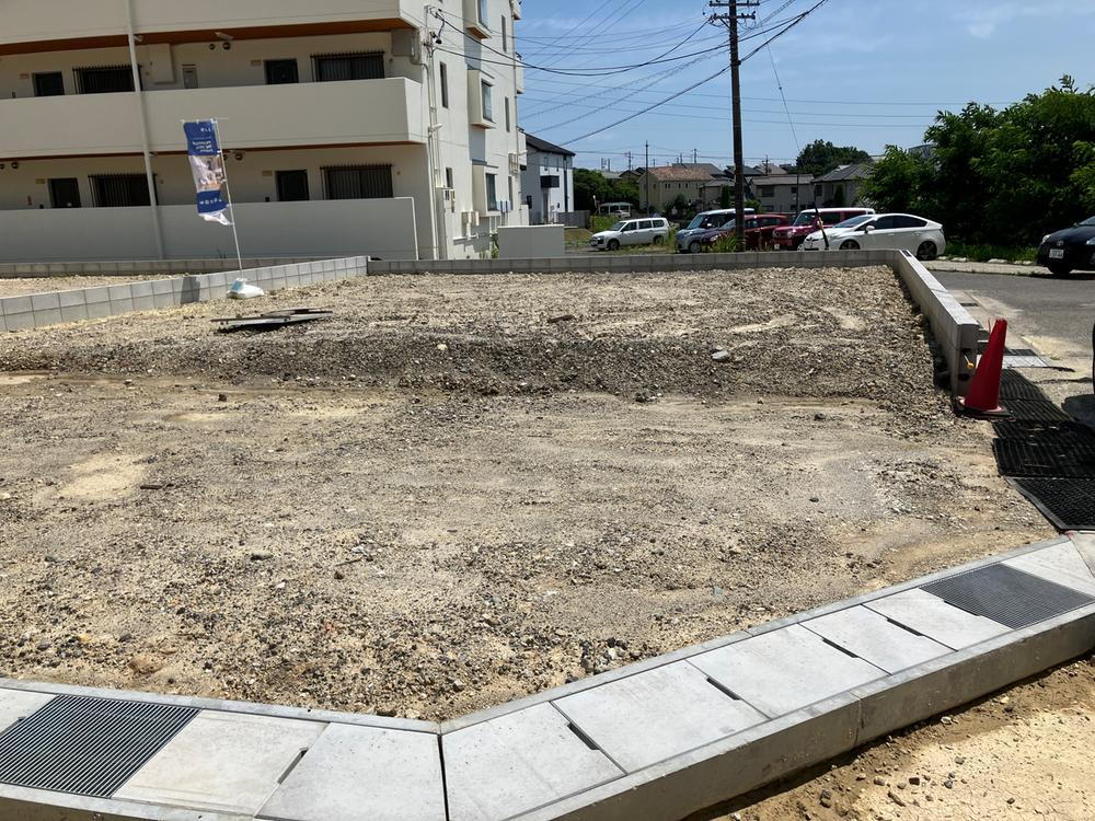 柏井町弥栄（三郷駅） 1830万円