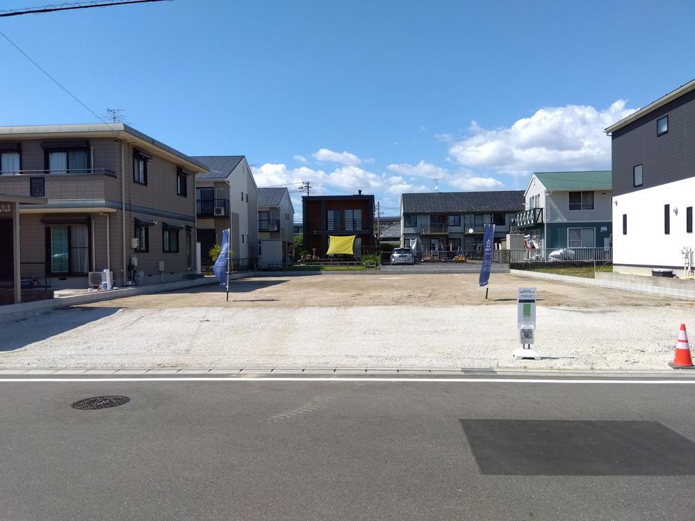 【TOSCO】稲沢市西町　南向き、駐車3台可(※B区画)　ニッケタウン稲沢の北側の好立地