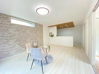 グラファーレ湖西市南台