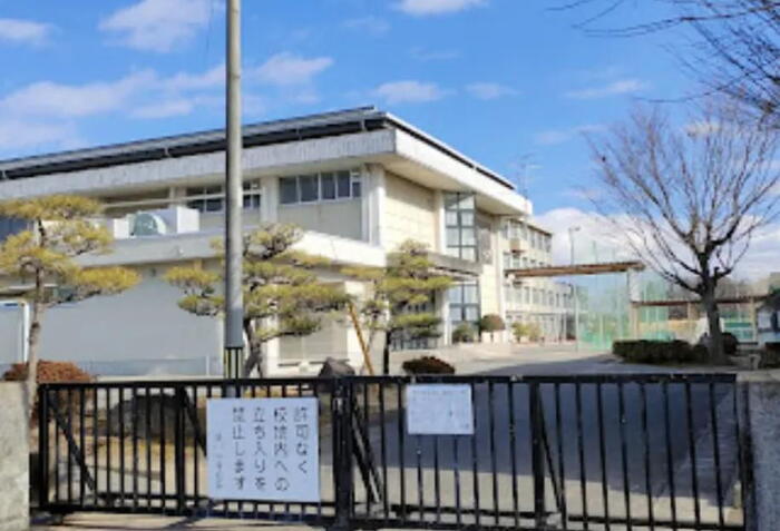 中学校