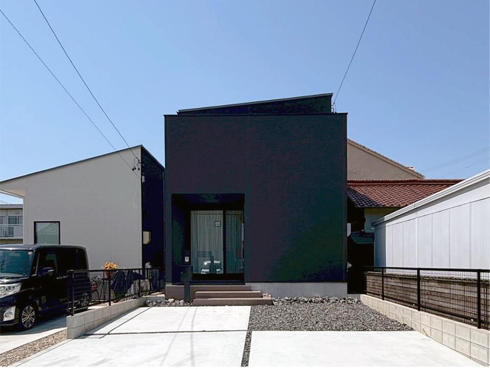 【TOSCO】全室カーテン・全室エアコン・カップボード付き/江南市古知野町熱田限定1邸