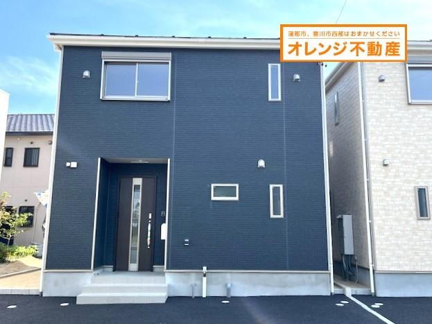 栄町（蒲郡駅） 2690万円