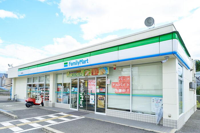コンビニ