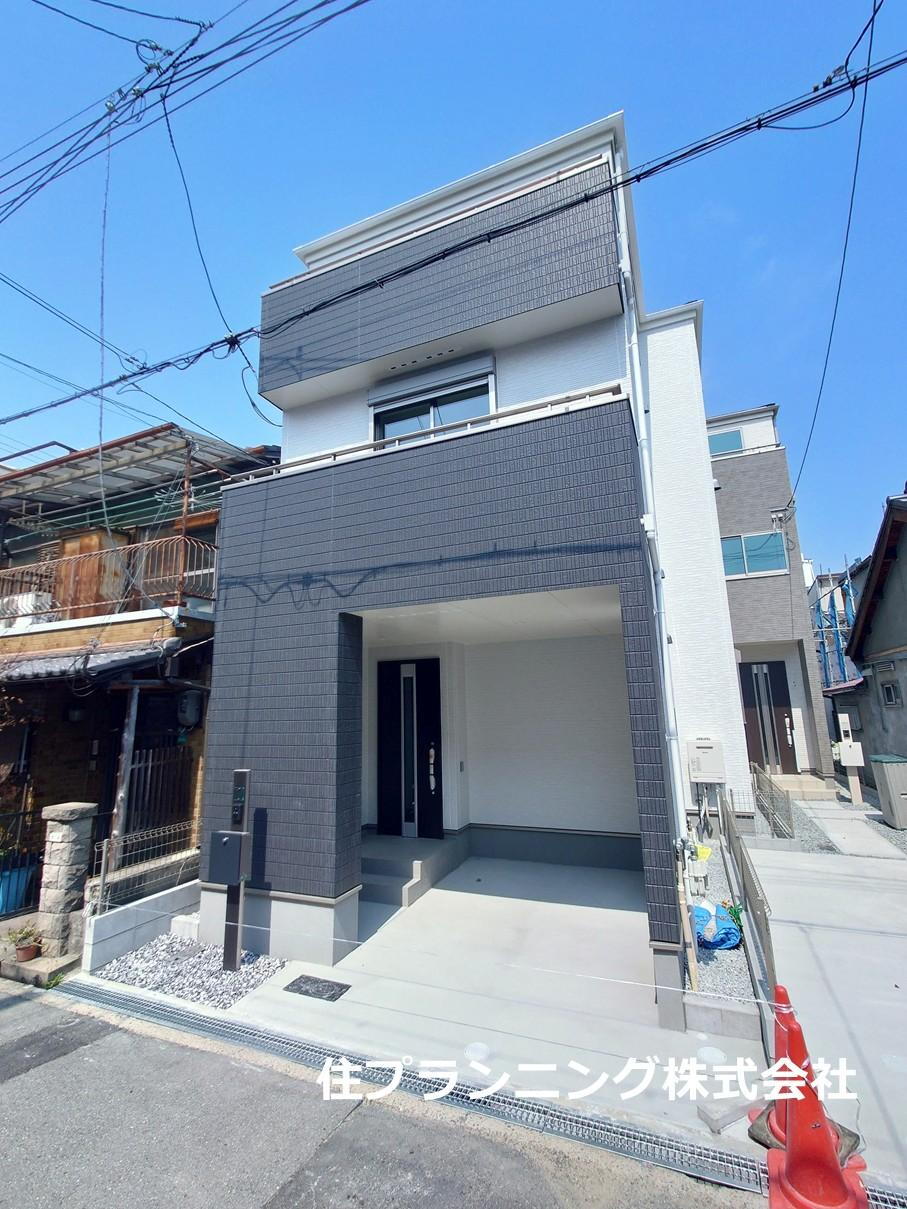 東側に建物はなく角地のような日当たり
