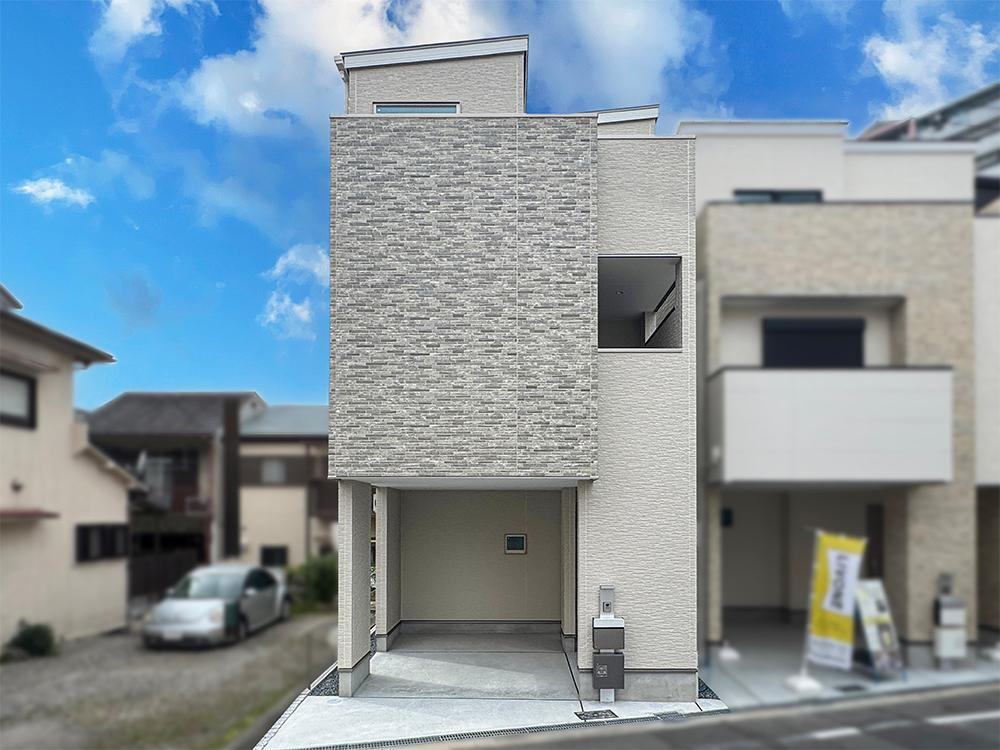 LIVONE井高野1丁目1.2号地　明るい家事ラク動線のお家