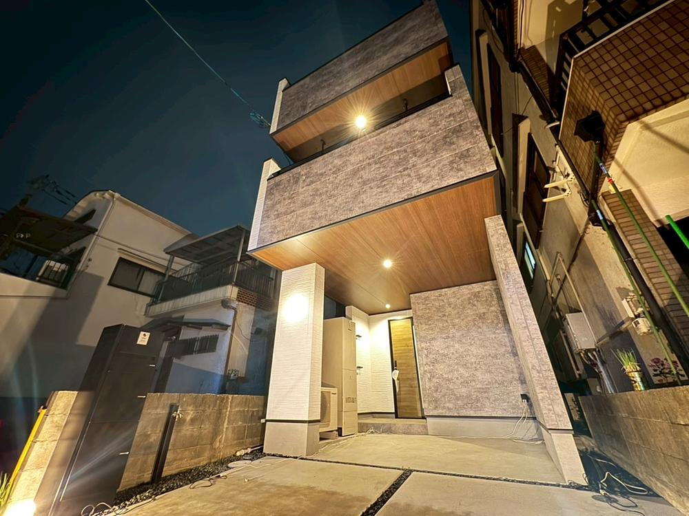 【360°VR画像を公開】MIRAI　HOUSE鳥飼新町～屋上付デザイナーズハウス～