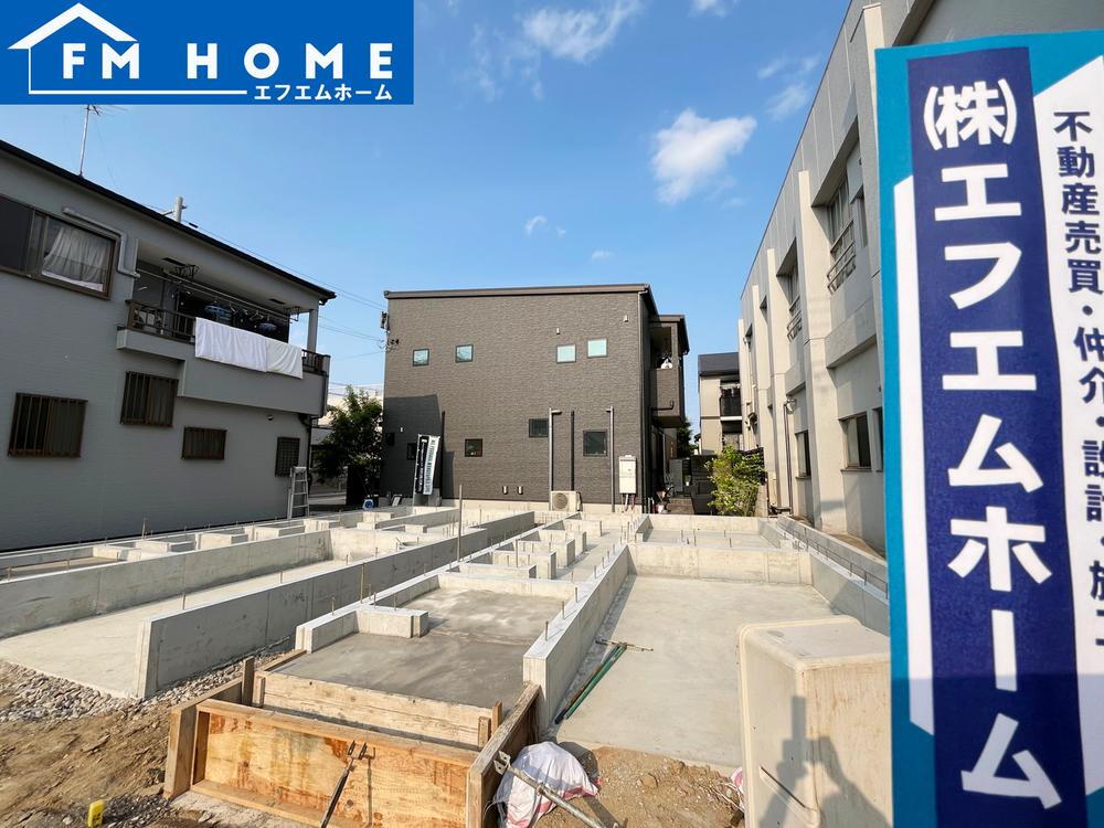 Ｆｉｒｓｔ Ｔｏｗｎ　堺市北区長曽根町第５　全２棟