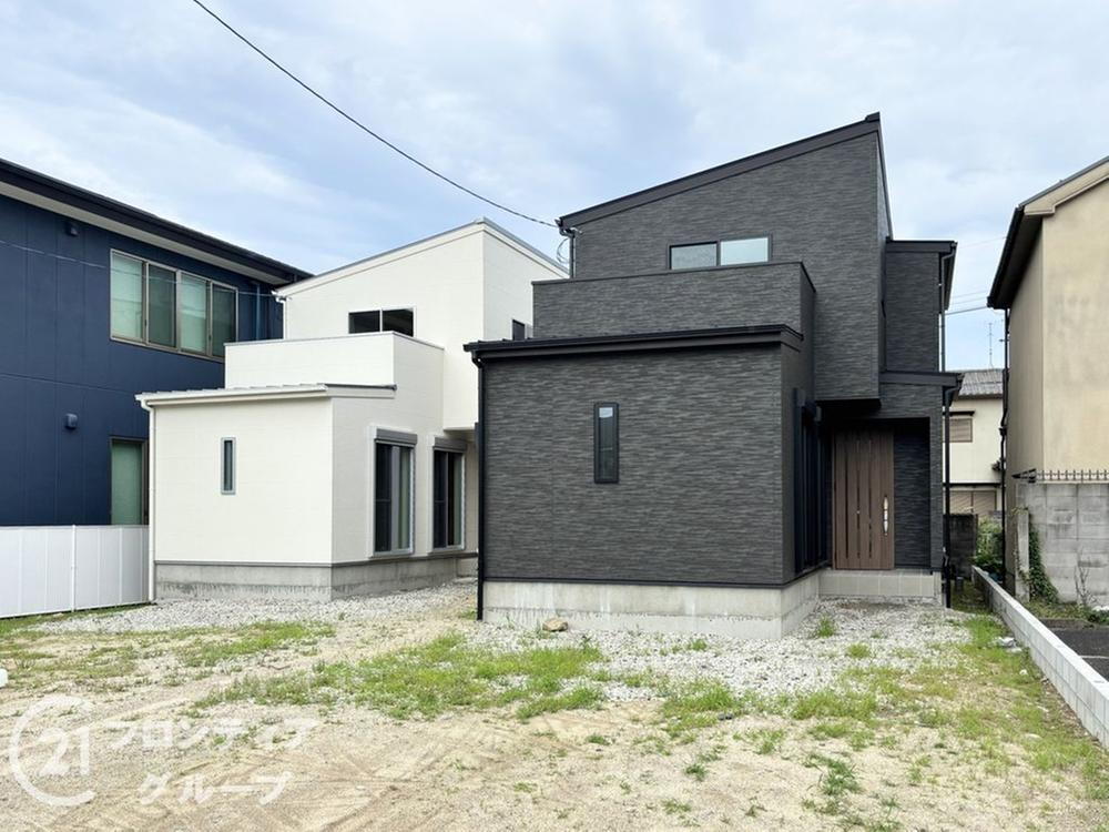 西三倉堂１（高田市駅） 3398万円・3498万円