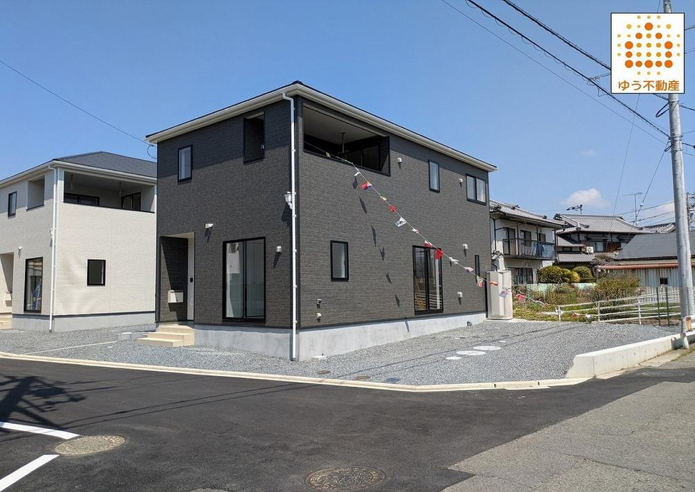 西長戸町（三津浜駅） 2390万円～2830万円