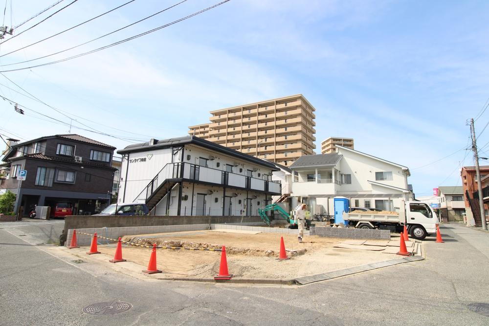 耐震等級3、長期優良住宅のブルーミングガーデン東広島市西条大坪町2棟